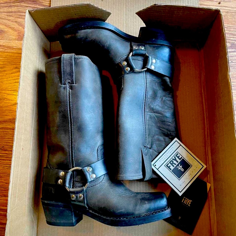 FRYE Womens Harness 12R Boot